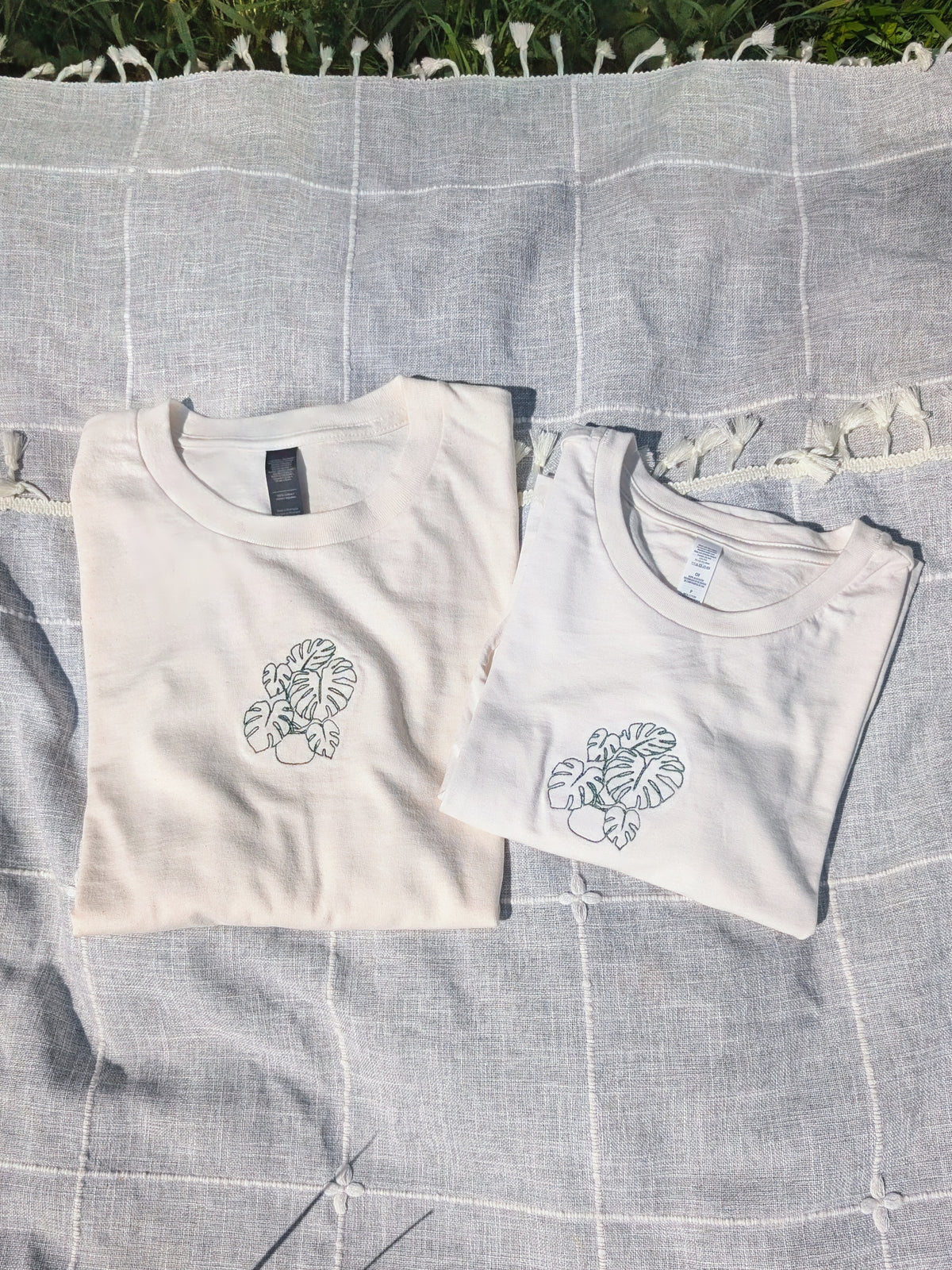 Monstera Embroidered Cropped Shirt - Women's Sizing