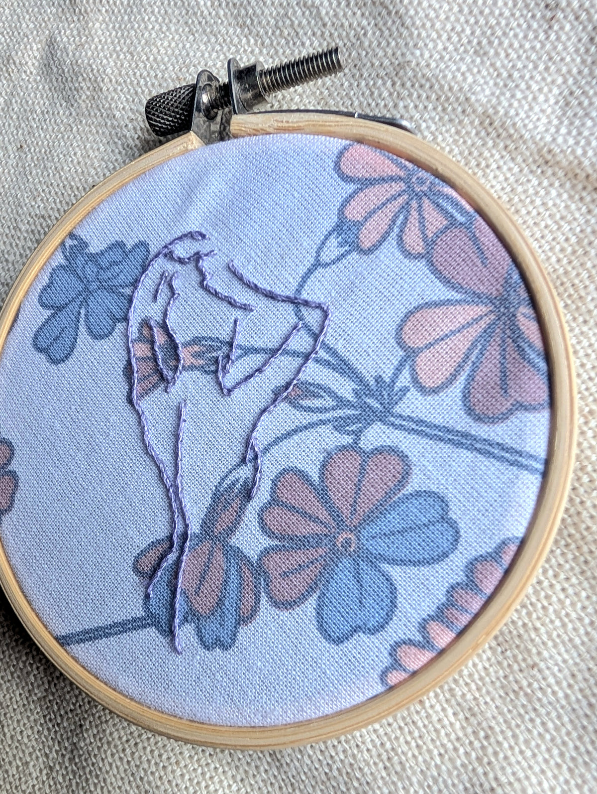 Line Art Woman Embroidery Art - 3.5 Inch Hoop